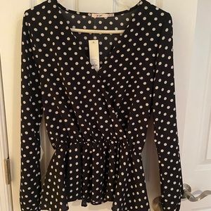 NWT. Polka Dot Peplum Blouse. Francesca’s. Size M